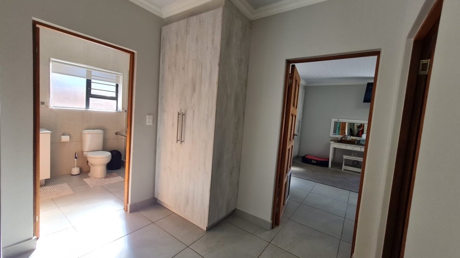 3 Bedroom Property for Sale in Dana Bay Western Cape